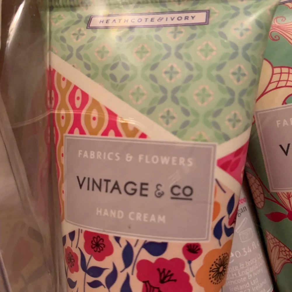 HEATHCOTE & IVORY Vintage & Co. Fabrics & flowers top to toe kit NIB NWT